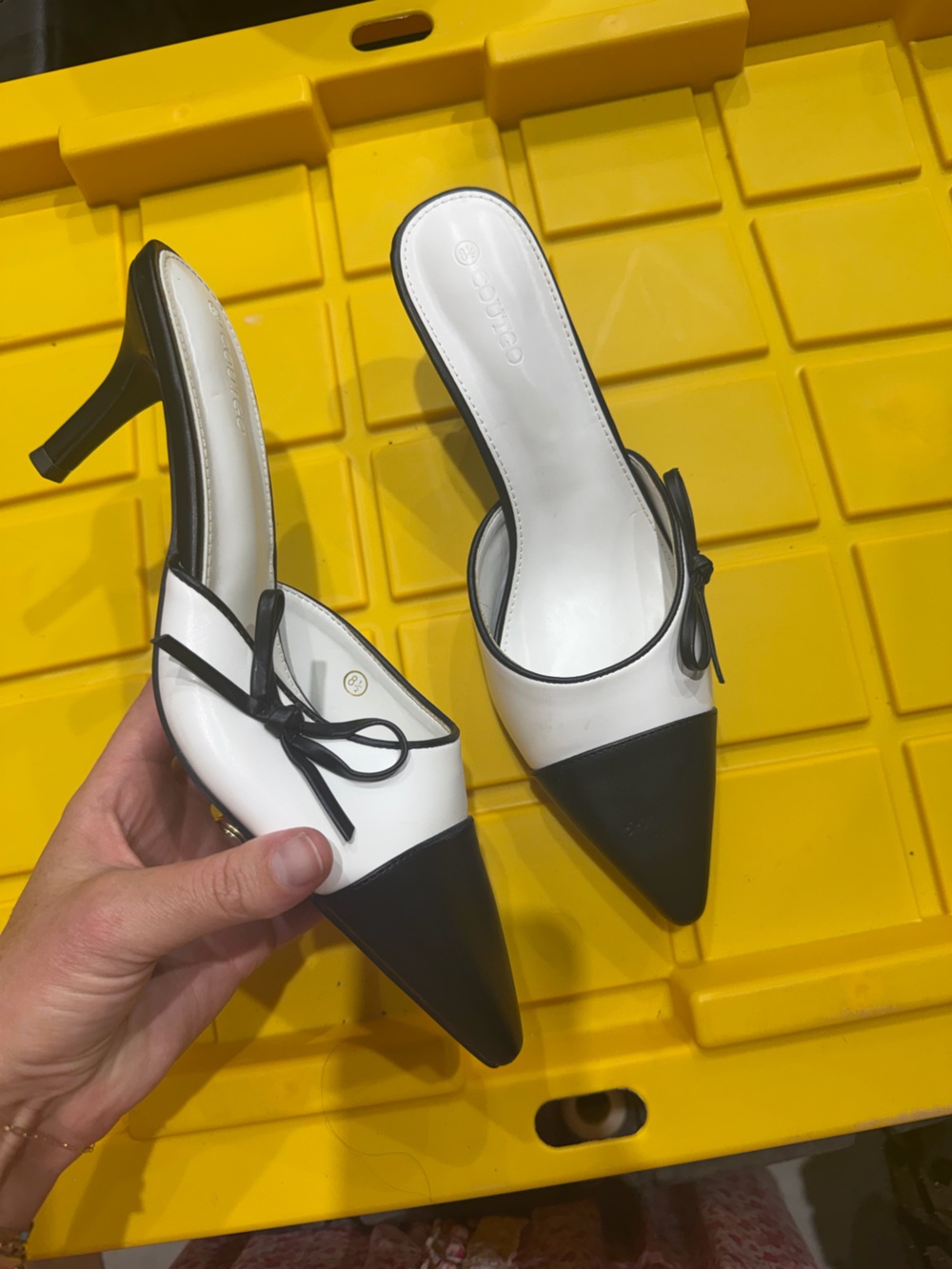 Women's Two-Tone Black & White Pointed Toe Slingback Heels